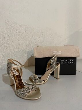 Badgley Mischka Cream Crystal-Embellished Block Heel Sandals